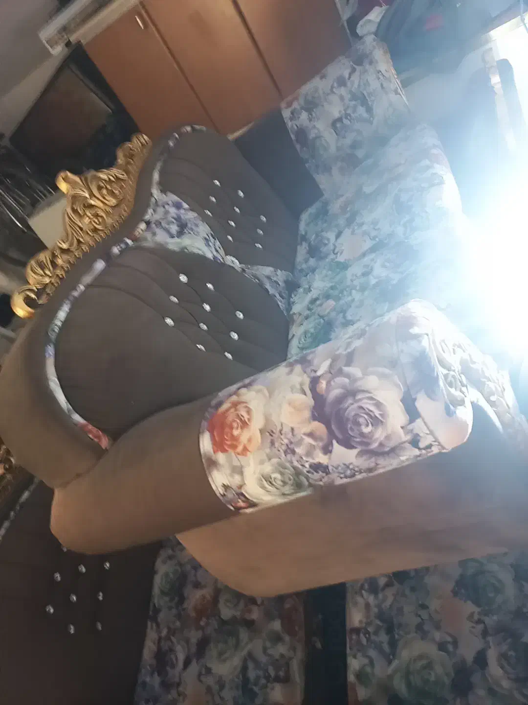 یه دست مبل هفت نفره|مبلمان خانگی و میز عسلی|قم, نخودی|دیوار