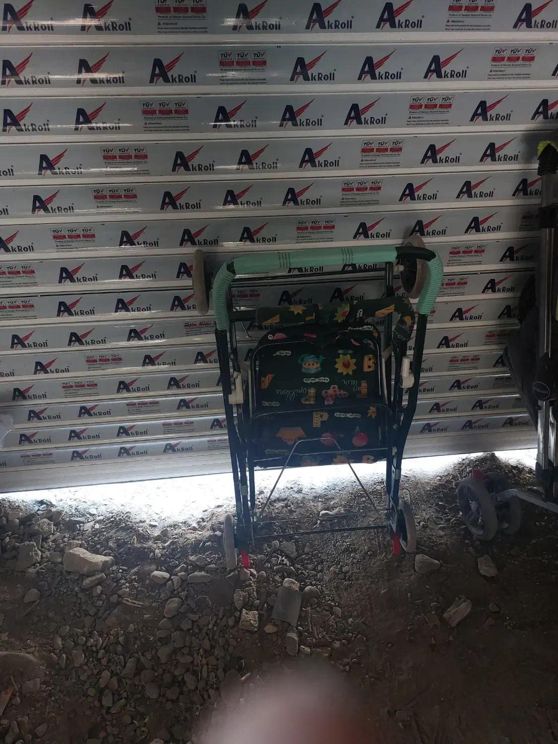 گالسکه کودک|اسباب و اثاث بچه|نیشابور, هفده شهریور|دیوار