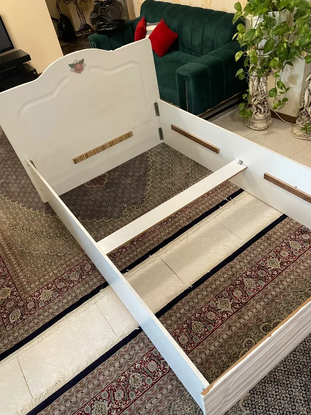 تخت خواب چوبی در ابعاد ۲در ۱۲۰( یک و نیم نفره )|تخت و سرویس خواب|کرج, گلشهر|دیوار