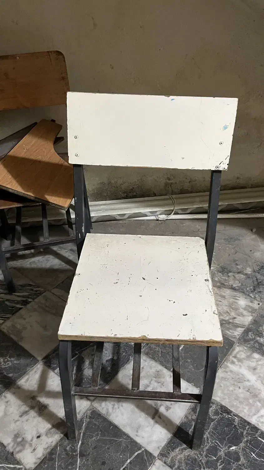 صندلی|صندلی و نیمکت|کوچصفهان, |دیوار