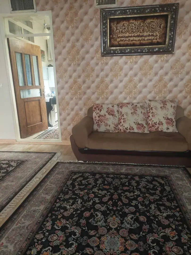 یک دست مبل راحتی ۷ نفره|مبلمان خانگی و میز عسلی|ری, امین آباد|دیوار
