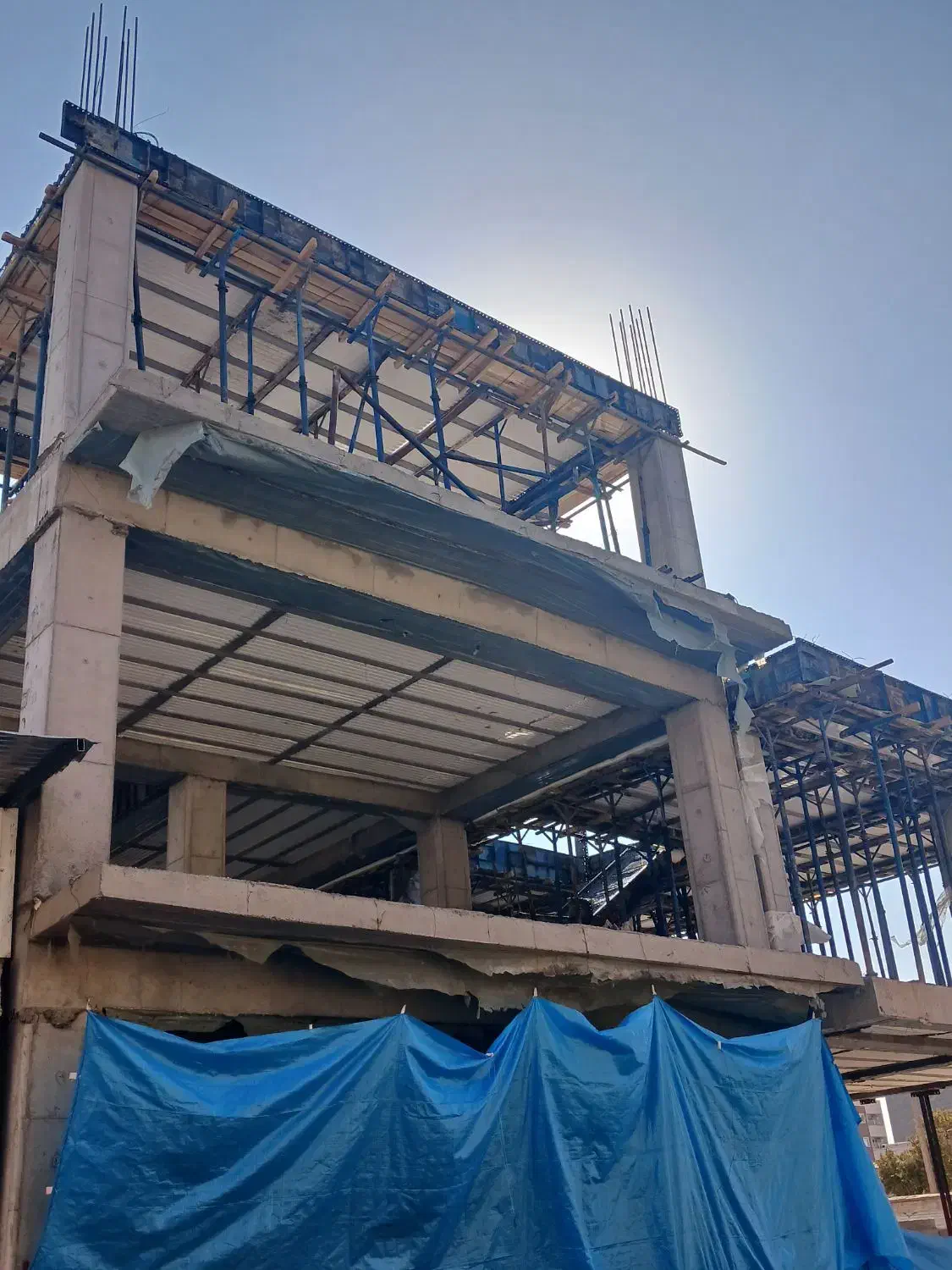 پیش فروش آپارتمان۱۲۰ متری/قطعی/ پارک مطهری|پیش‌فروش املاک|کرمان, |دیوار