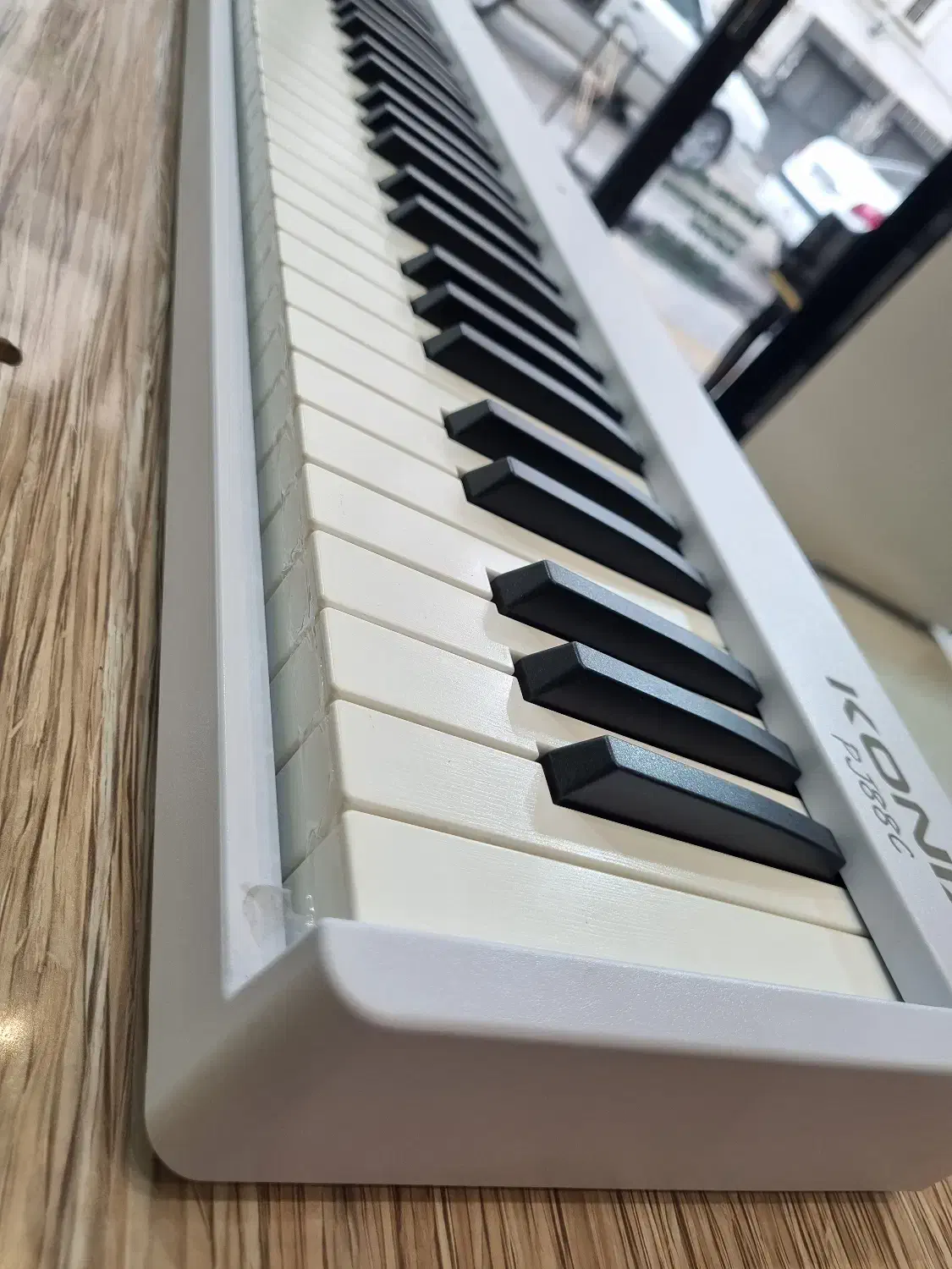 فروش انواع پیانو تاشو و پرتابل و ...|پیانو، کیبورد، آکاردئون|اردبیل, |دیوار