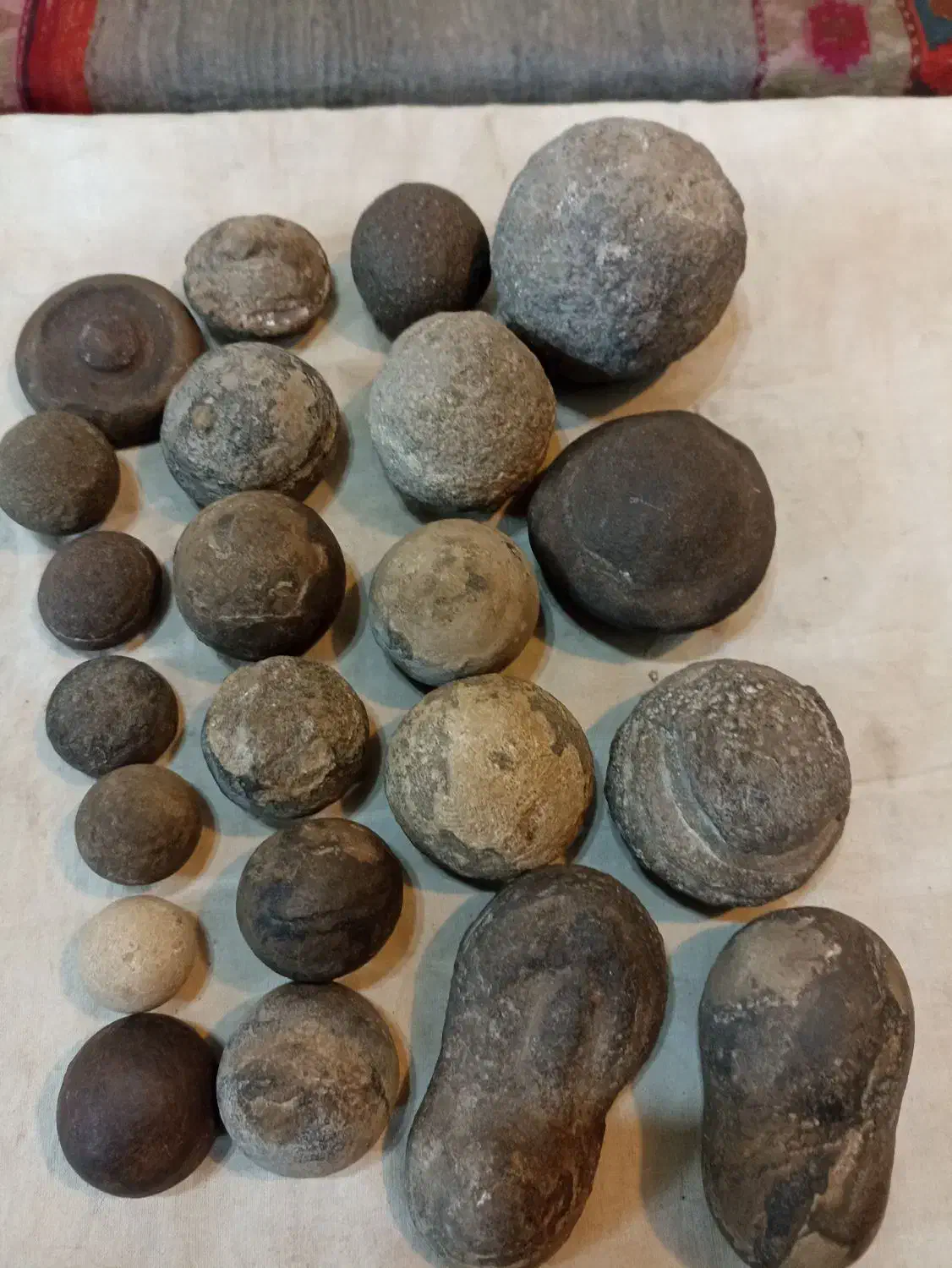 سنگهای صندوقچه قدیمی|جواهرات|سراب, |دیوار