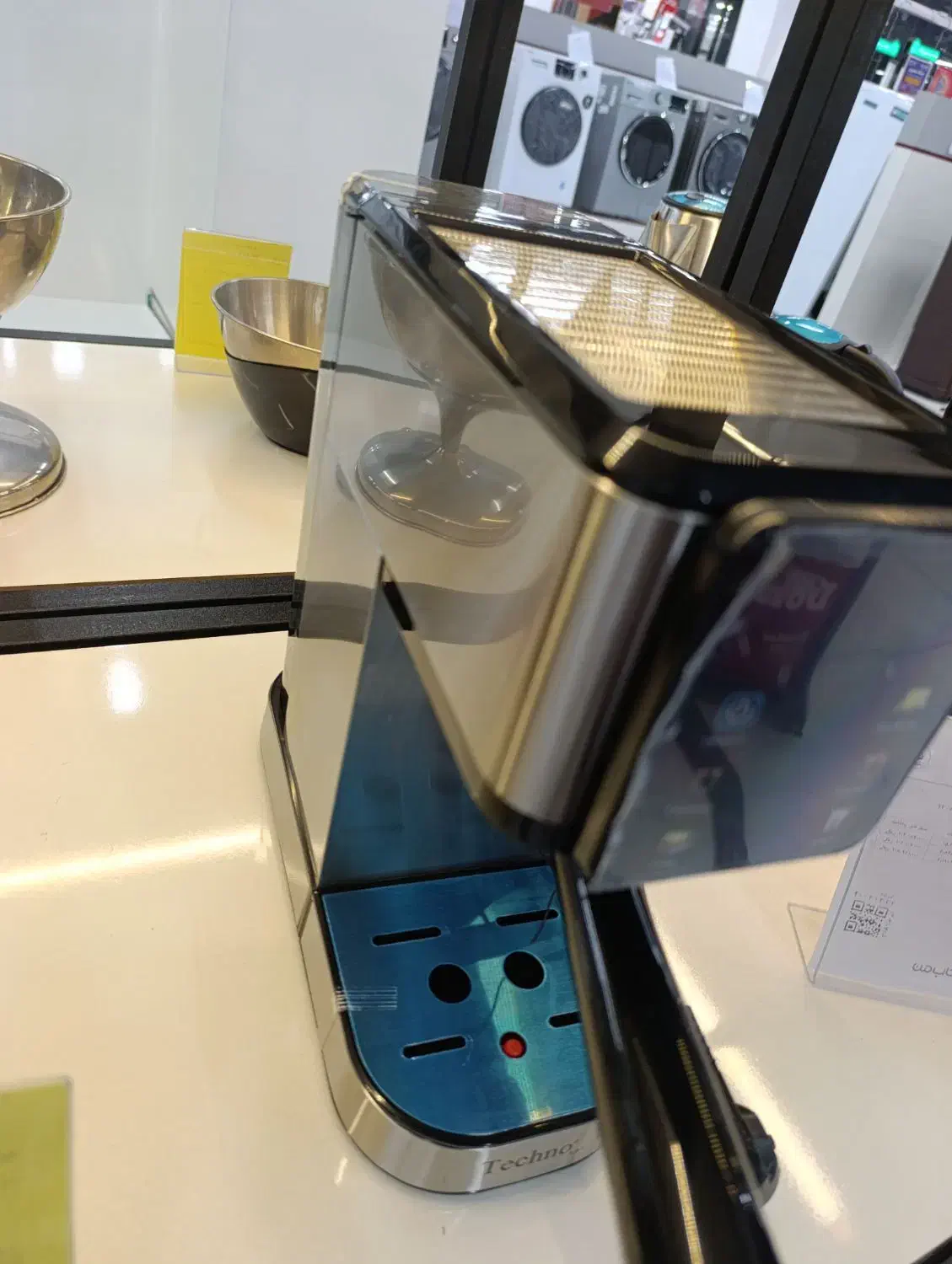 اسپرسوساز|قوری، کتری، قهوه‌ساز دستی|چالوس, |دیوار