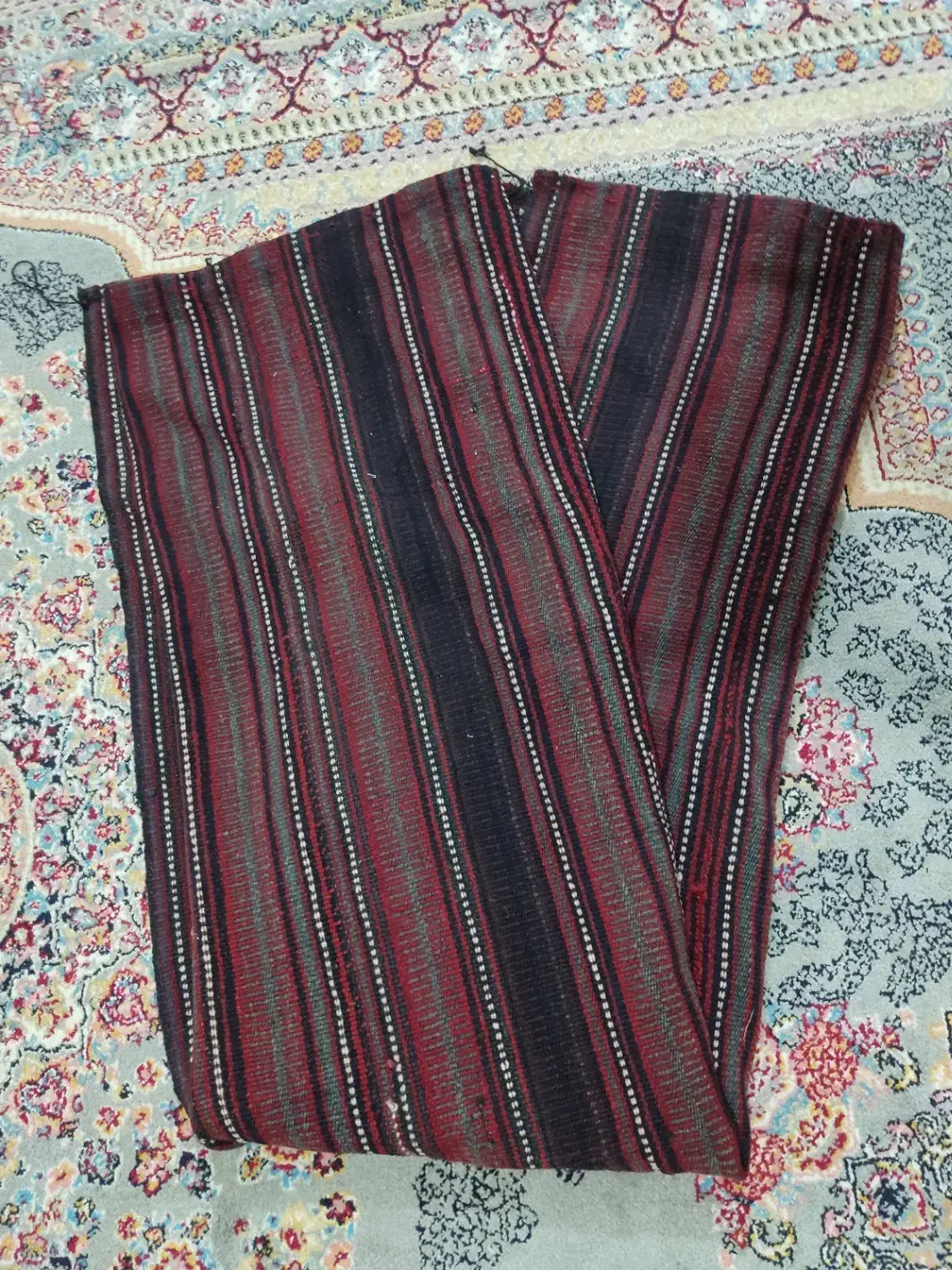 جاجیم|گلیم، جاجیم، گبه|اهواز, فاز ۱ پادادشهر|دیوار