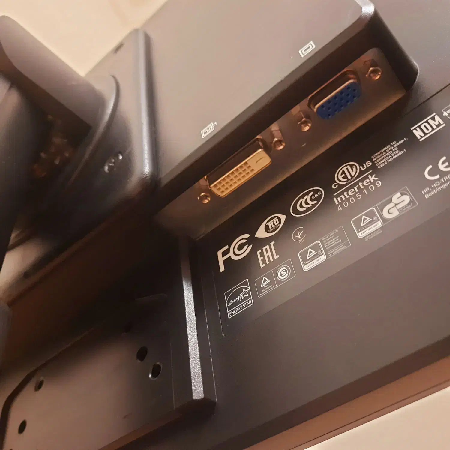 مانیتور 24 اینچ hp|قطعات و لوازم جانبی رایانه|شیراز, اصلاحنژاد|دیوار