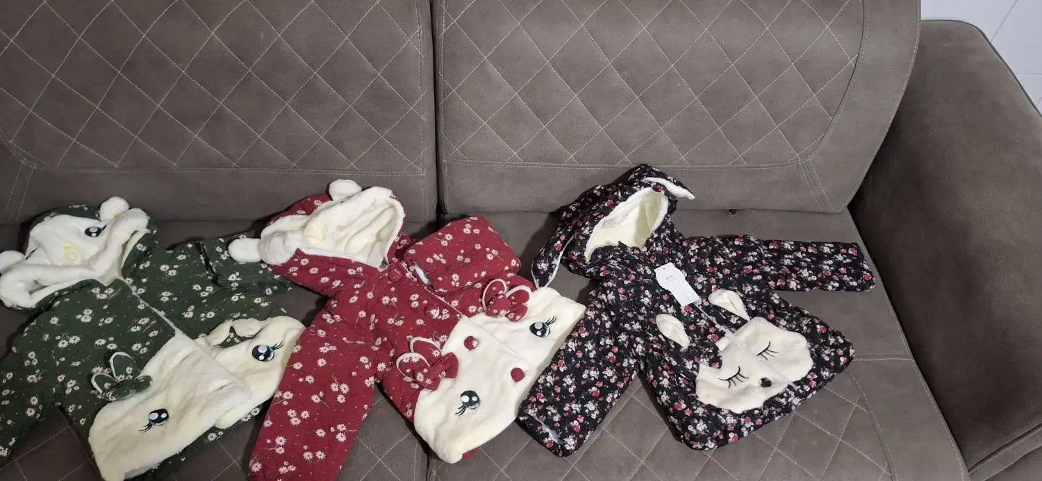 کاپشن بچگانه|کفش و لباس بچه|بافت, |دیوار