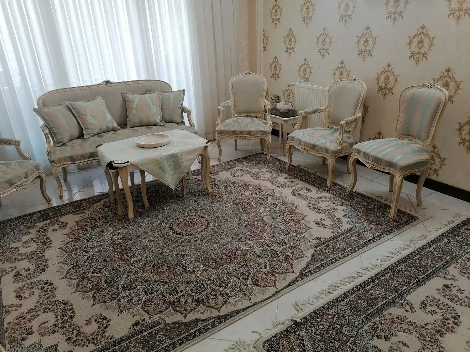 یک دست  مبل 9 نفره|مبلمان خانگی و میز عسلی|قم, زنبیل آباد|دیوار