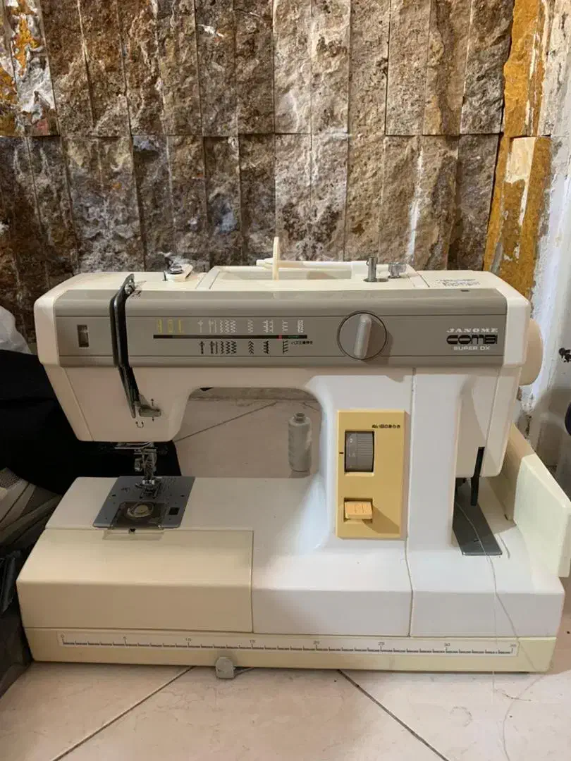 چرخ خیاطی ژانومه دوکله استوک ژاپن اصل|چرخ خیاطی و ریسندگی|ری, علایین|دیوار