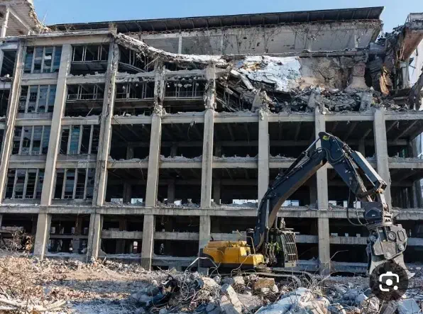 تخریب ساختمان و خانه های کلنگی|خدمات پیشه و مهارت|آستارا, |دیوار