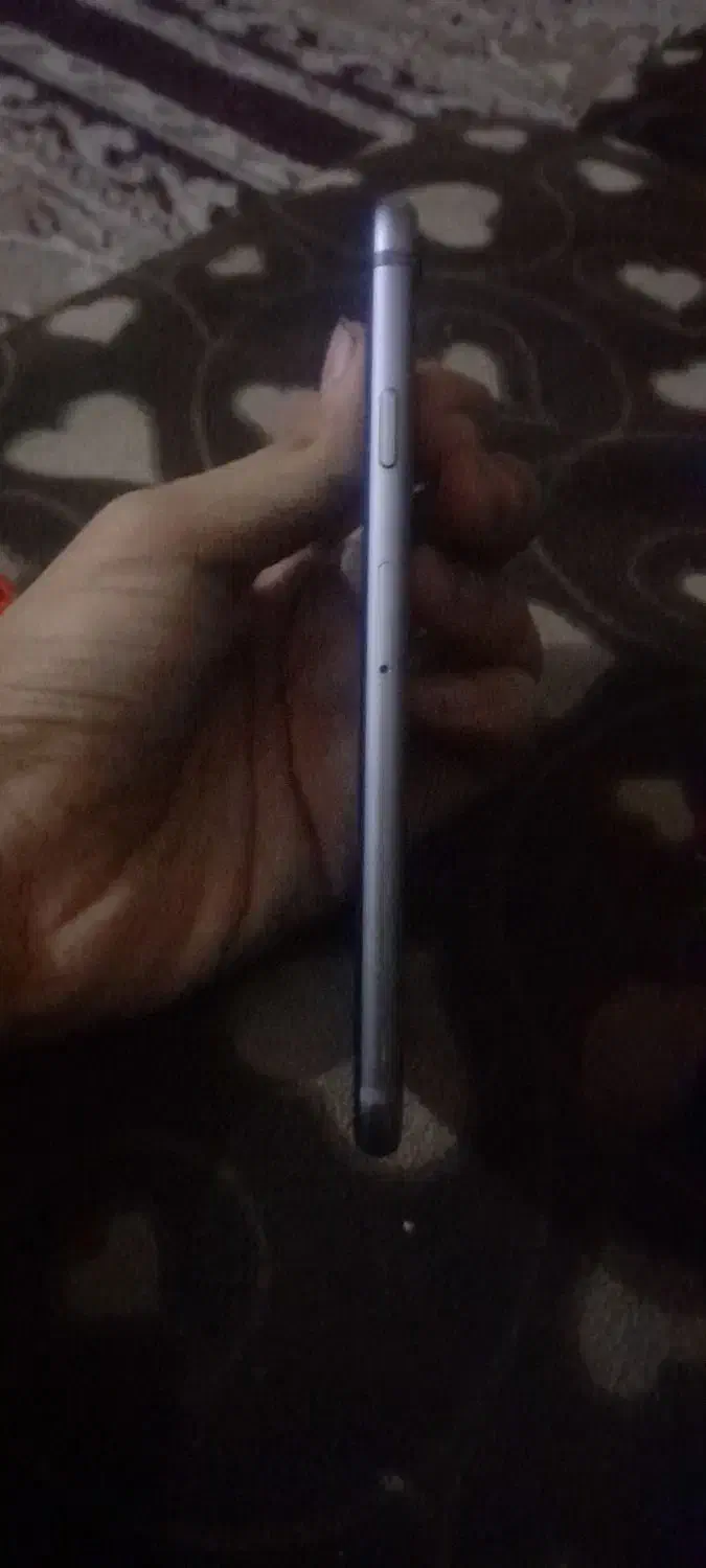 اپل iPhone 6 با حافظهٔ ۳۲ گیگابایت|موبایل|اهواز, شهرک دانشگاه|دیوار