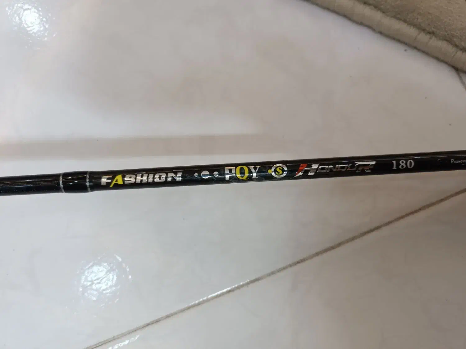 چوب ماهیگیری قزلی دو تیکه|ماهیگیری|اصفهان, مرداویج|دیوار