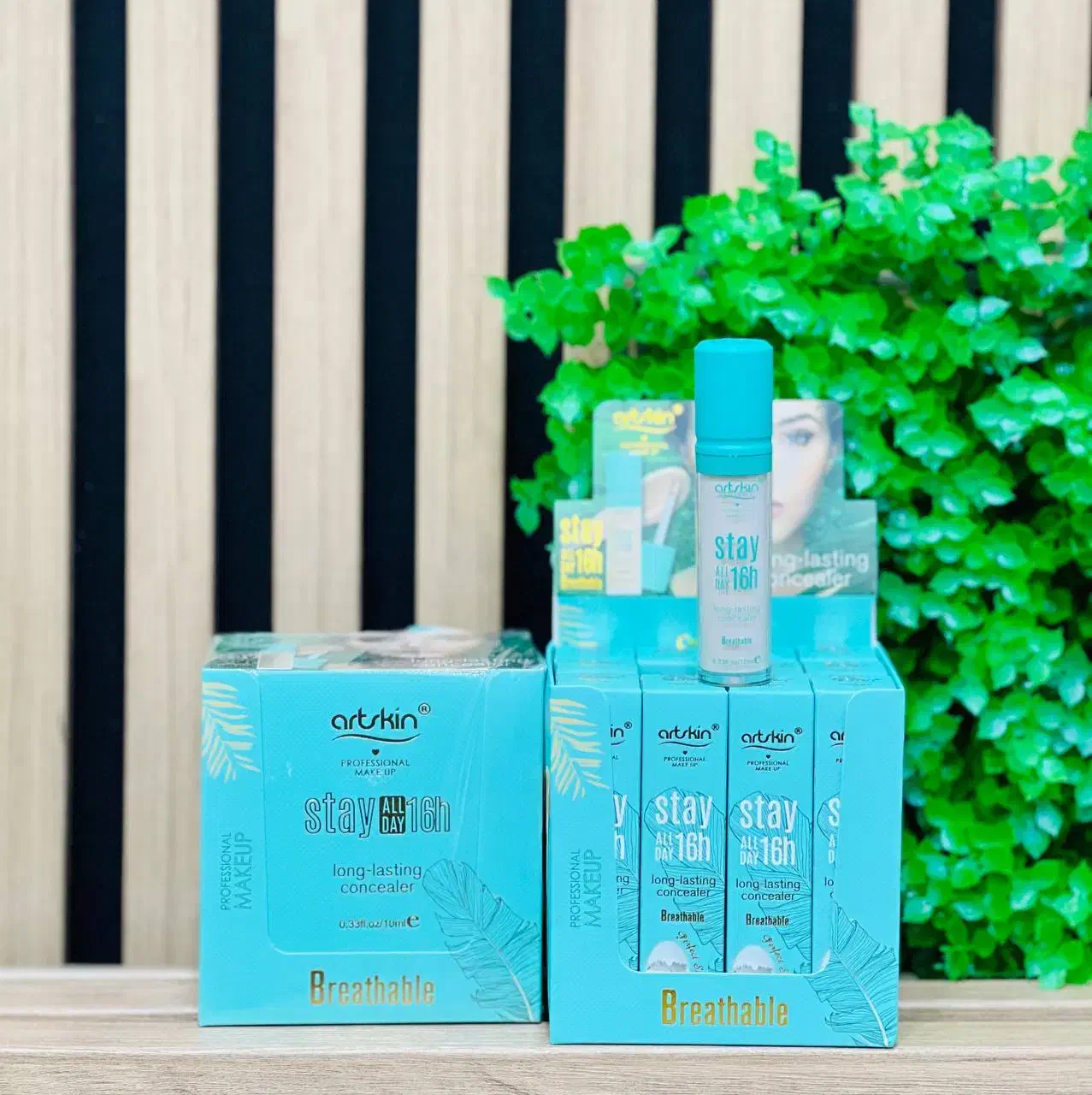 خط چشم مک سی‌سی|آرایشگاه و سالن‌های زیبایی|بانه, |دیوار