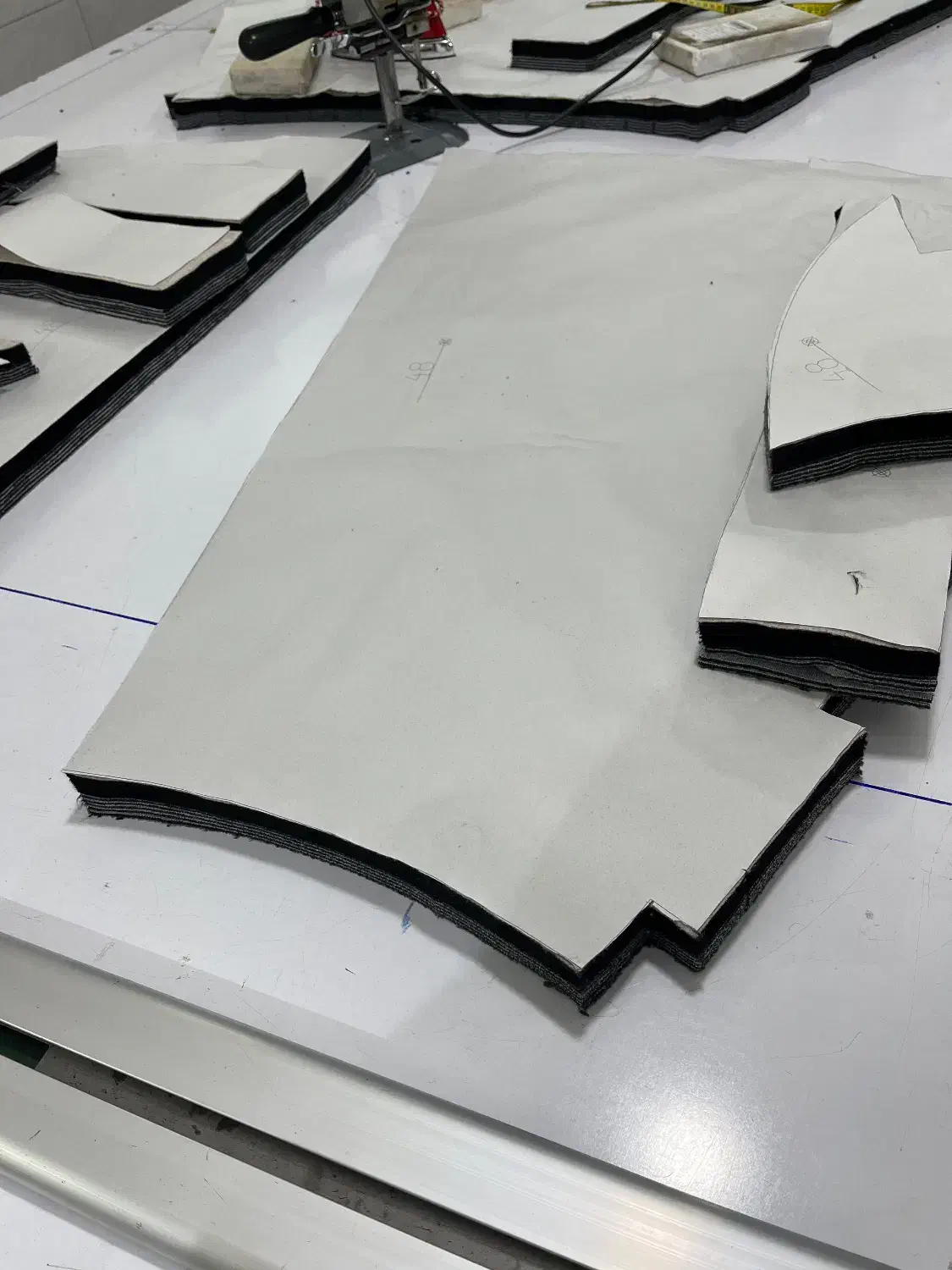 نیازمند خیاط ماهر|استخدام صنعتی، فنی، مهندسی|قم, زند آباد|دیوار