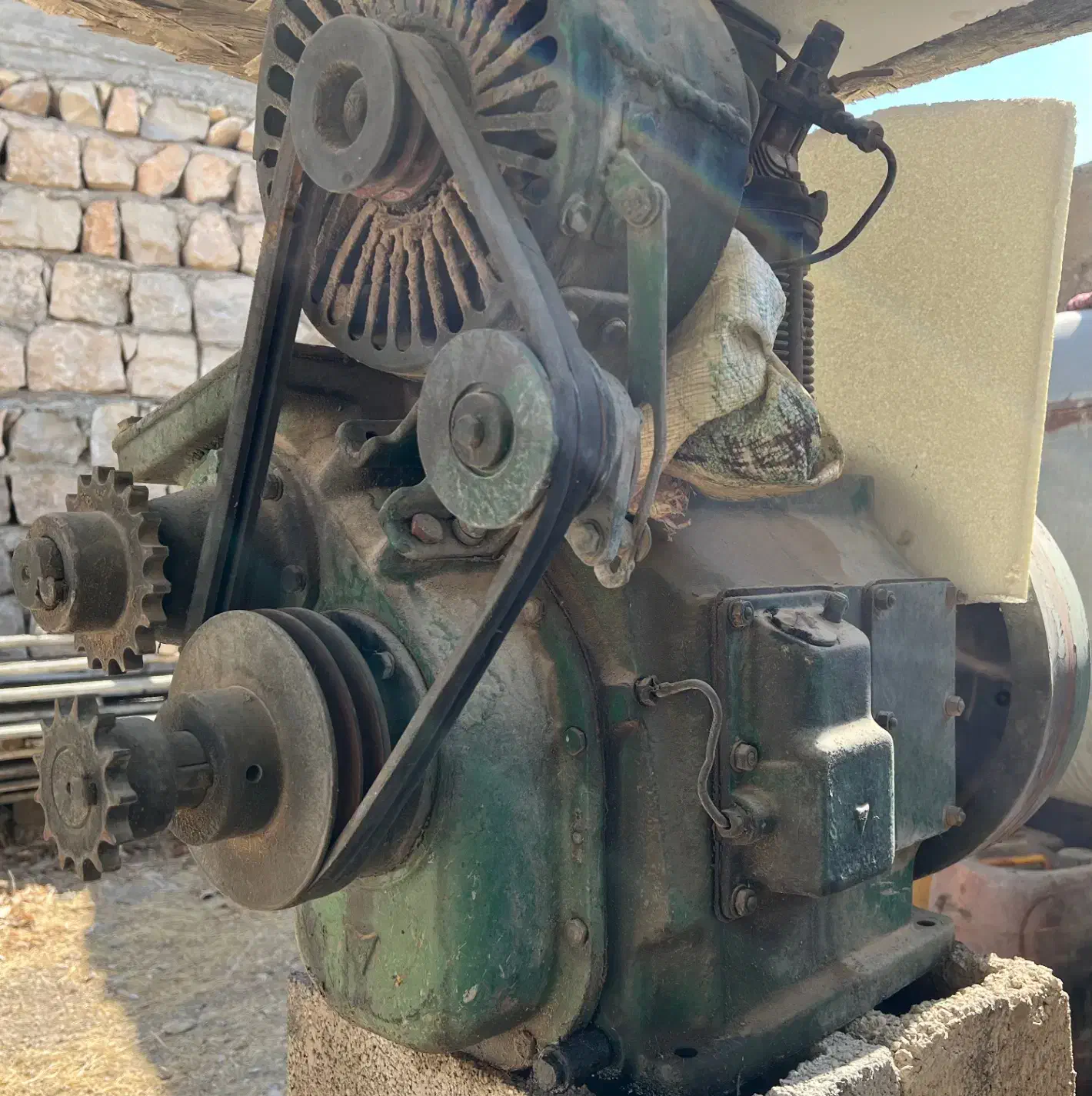 موتور دوسیلندر کرلوسکار|قطعات یدکی و لوازم جانبی|ایلام, |دیوار