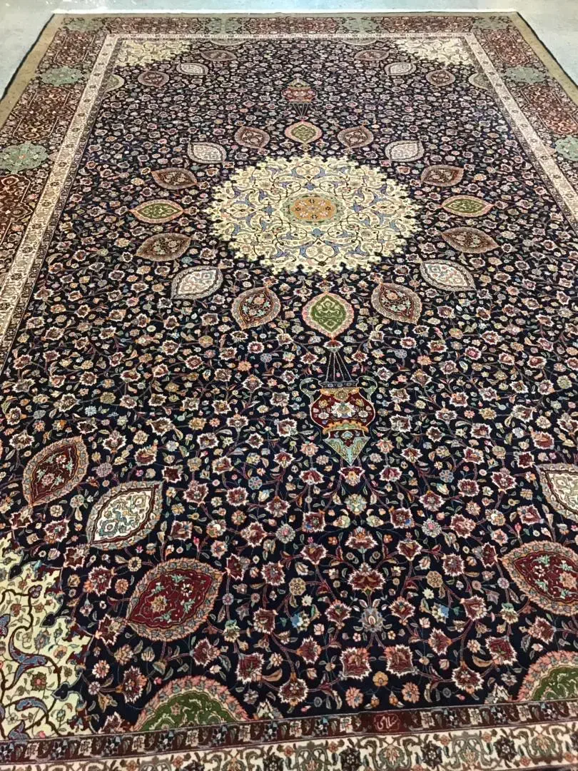 ۲۴ متری آنتیک دستبافت تبریز|فرش|تهران, دروس|دیوار