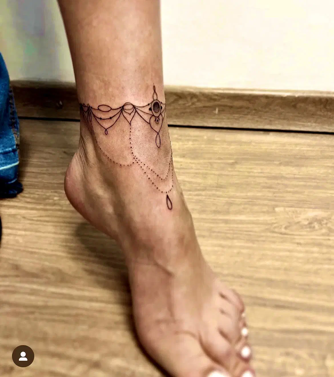 تتو ارتیست|خدمات آرایشگری و زیبایی|شبستر, |دیوار