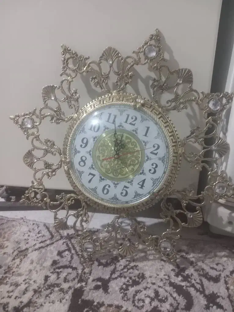 ساعت دیواری برنز کاملا سالم|ساعت دیواری و تزئینی|ابهر, |دیوار