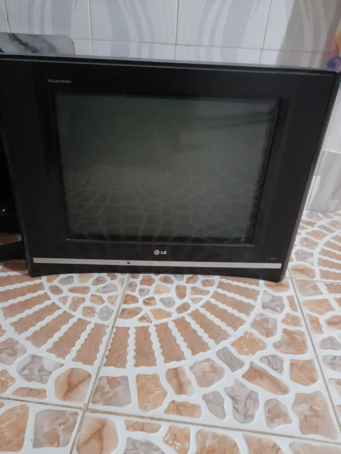 تلوزیون ال جی سالم|تلویزیون و پروژکتور|مینودشت, |دیوار