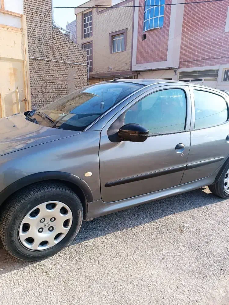پژو 206بسیار تمیز|خودرو سواری و وانت|اصفهان, منتظرالمهدی|دیوار