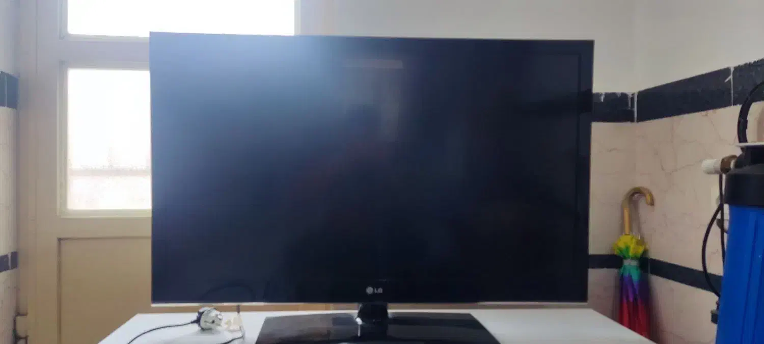 تلویزیون|تلویزیون و پروژکتور|مریوان, |دیوار