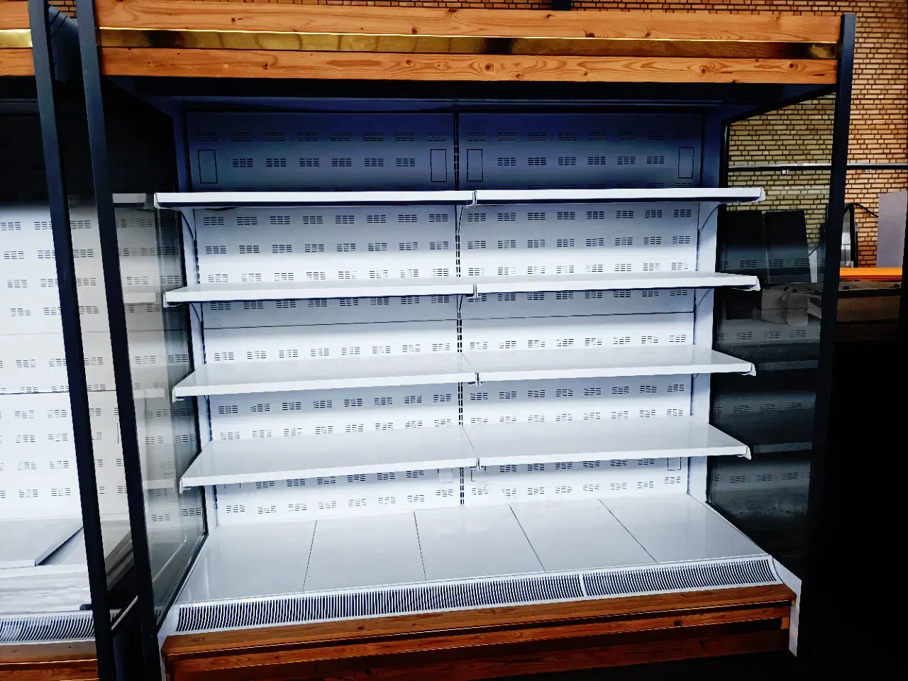 تولید کننده فریزر و یخچال های فروشگاهی|فروشگاه و مغازه|سمنان, |دیوار