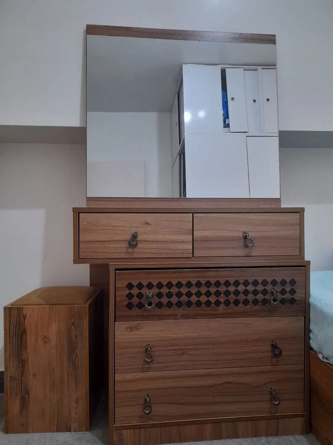 وسایل منزل|تخت و سرویس خواب|اسلام‌شهر, مظفریه|دیوار