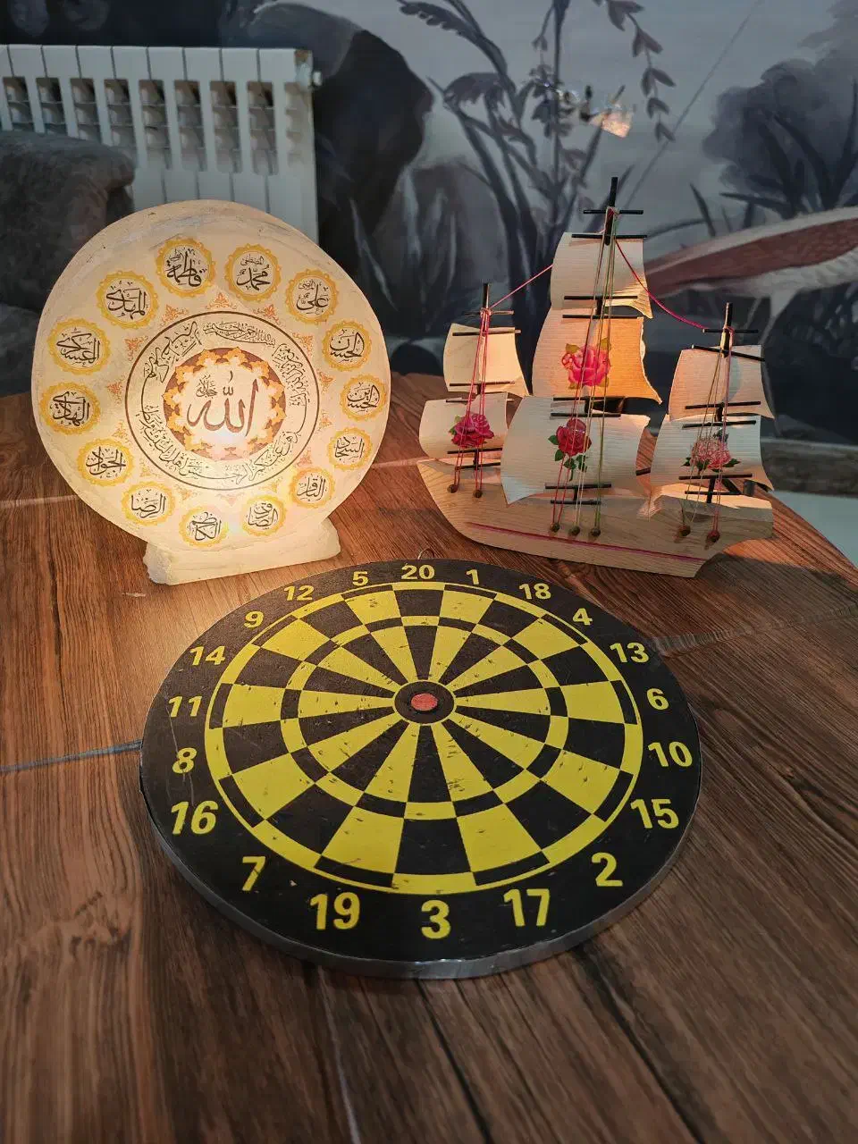 چراغ خواب|چراغ خواب و آباژور|پاکدشت, پاکدشت (مامازند)|دیوار