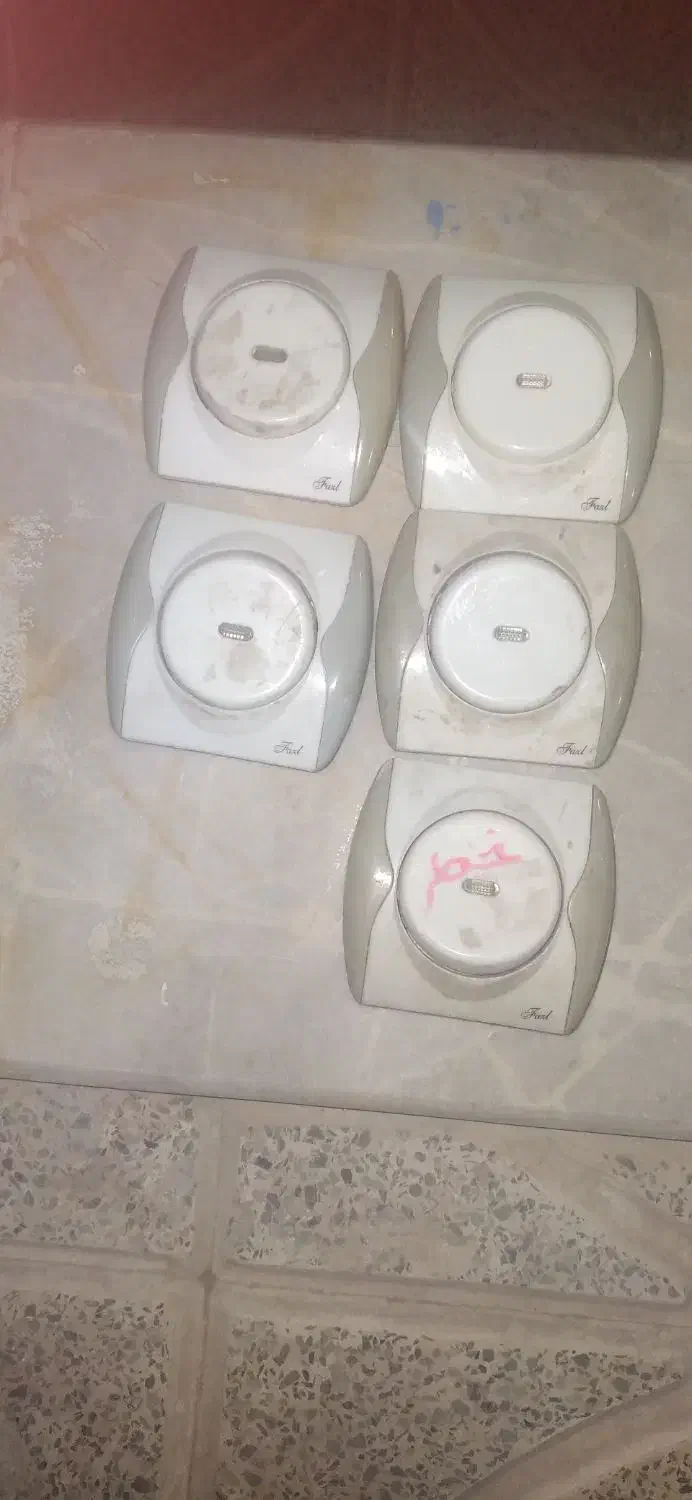 کلید وپریز|مصالح و تجهیزات ساختمان|اصفهان, دستگرده|دیوار