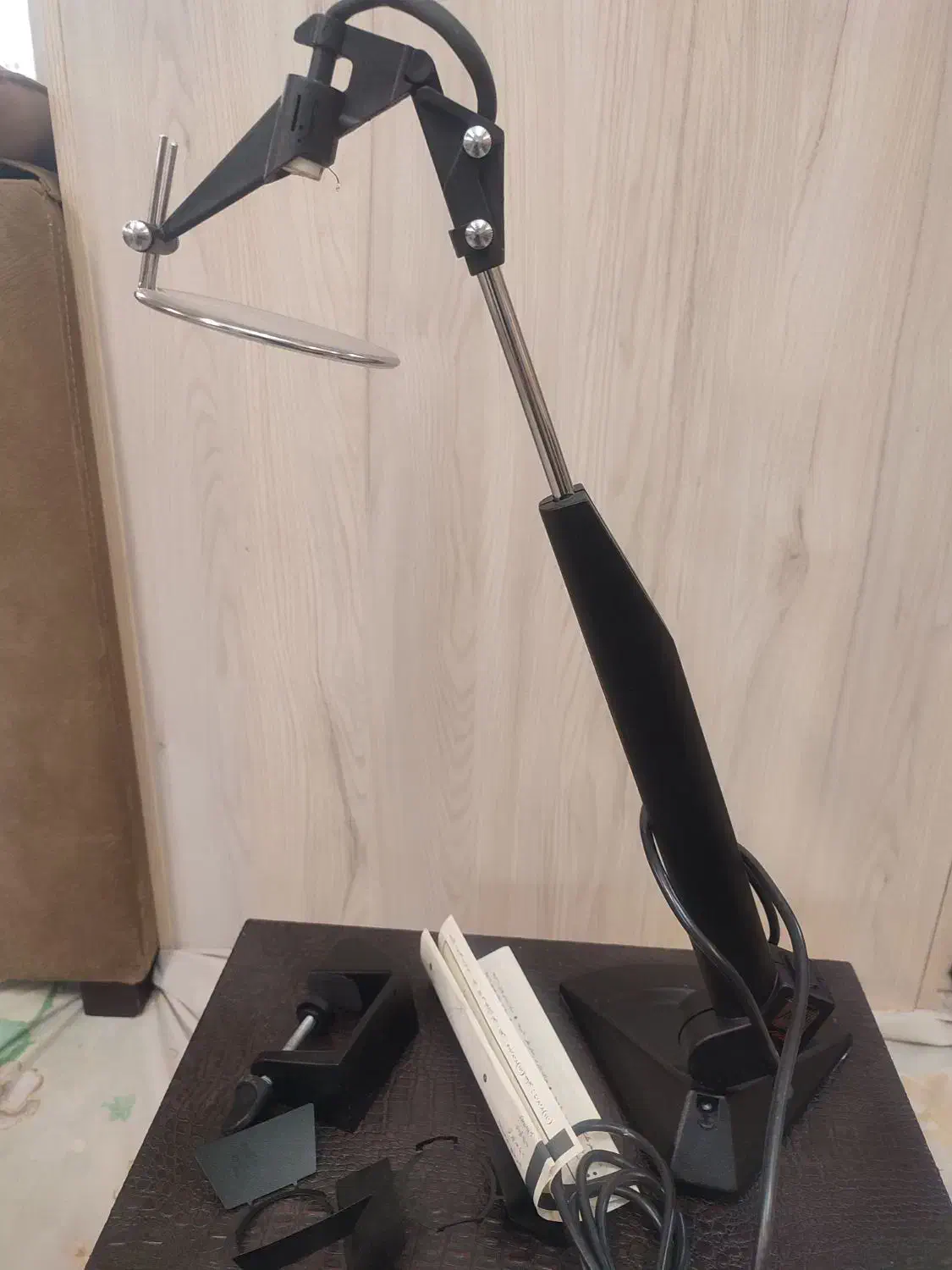 چراغ مطالعه پایه دار|لامپ و چراغ|تهران, مرزداران|دیوار