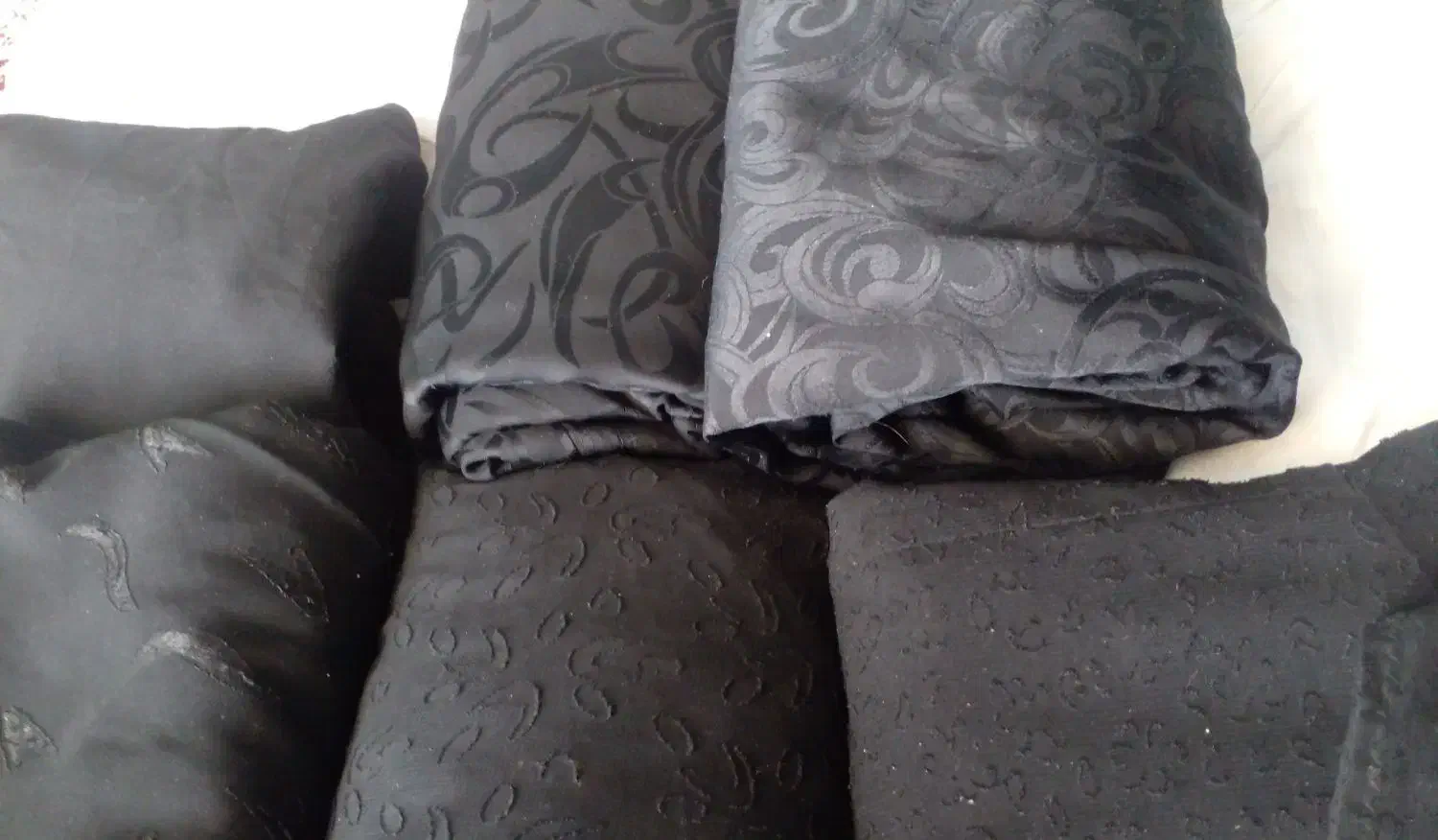 چادر مشکی|لباس|قائن, |دیوار