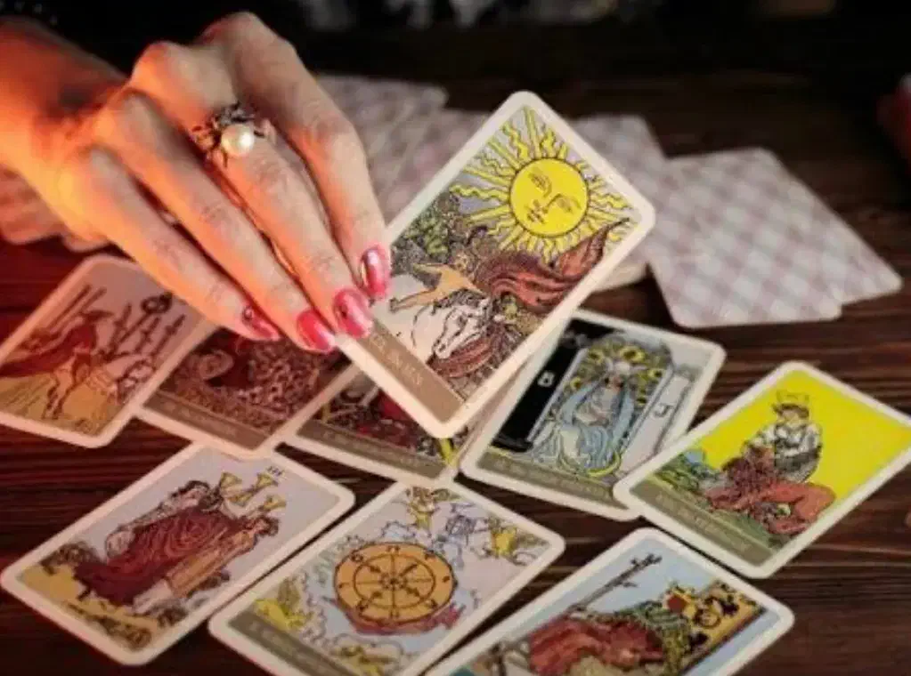 فال قهوه و تاروت و پاسور ارمنی|خدمات پذیرایی، مراسم|تهران, الهیه|دیوار