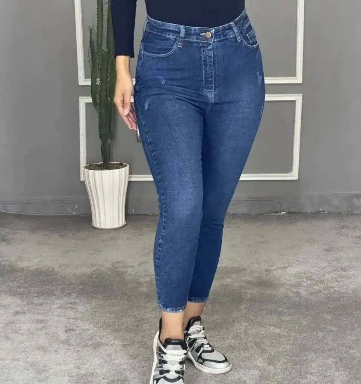 شلوار اسکینی|لباس|قم, بنیاد|دیوار