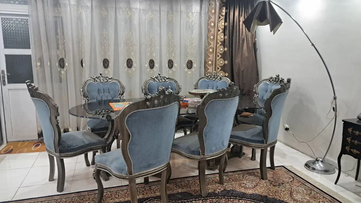 سرویس ناهارخوری ۸ نفره نقرآبی رنگ با فرم نقره ای|مبلمان خانگی و میز عسلی|فولادشهر, A2|دیوار