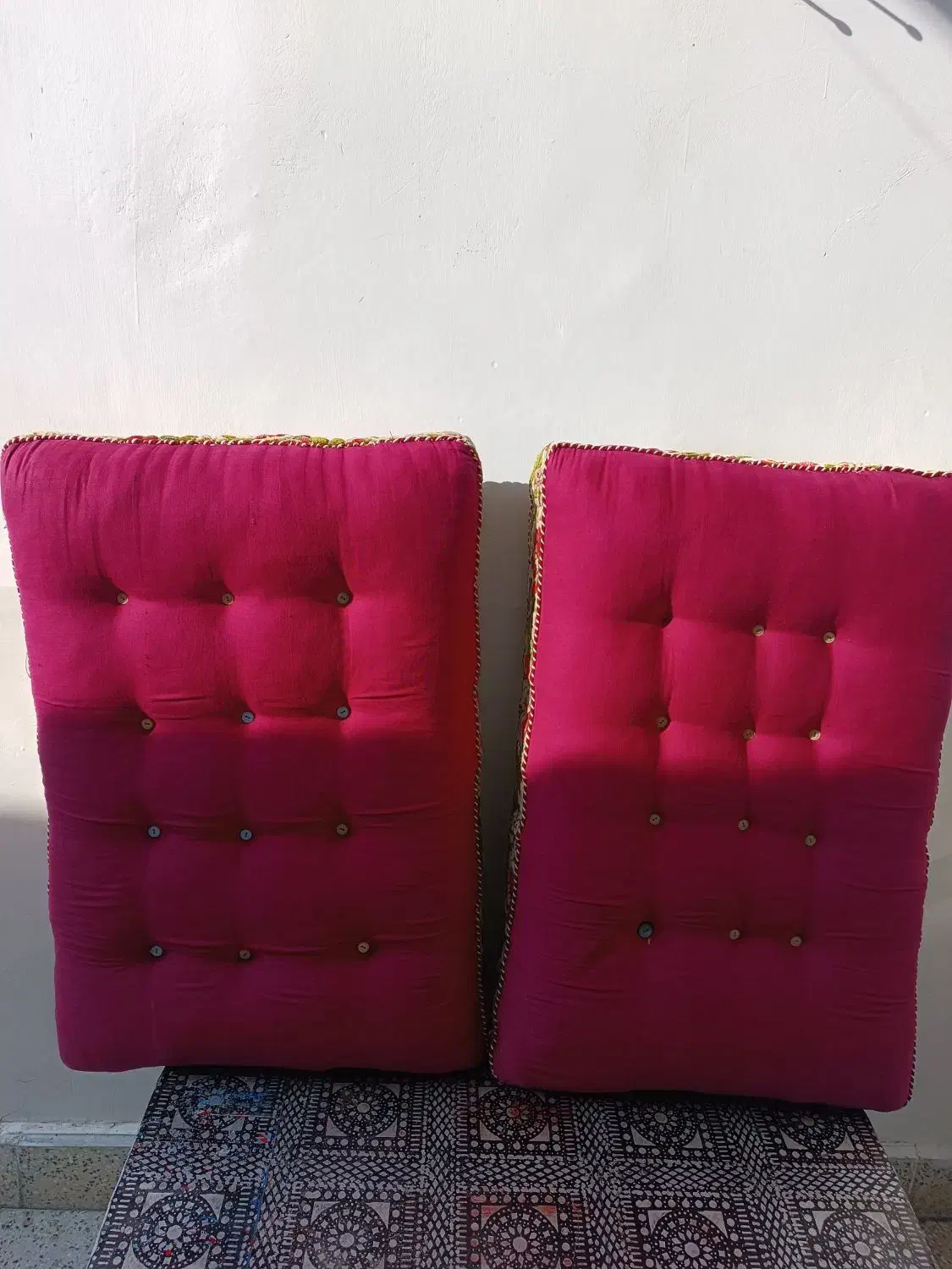 یک جفت پشتی سنتی|پشتی|سلماس, |دیوار