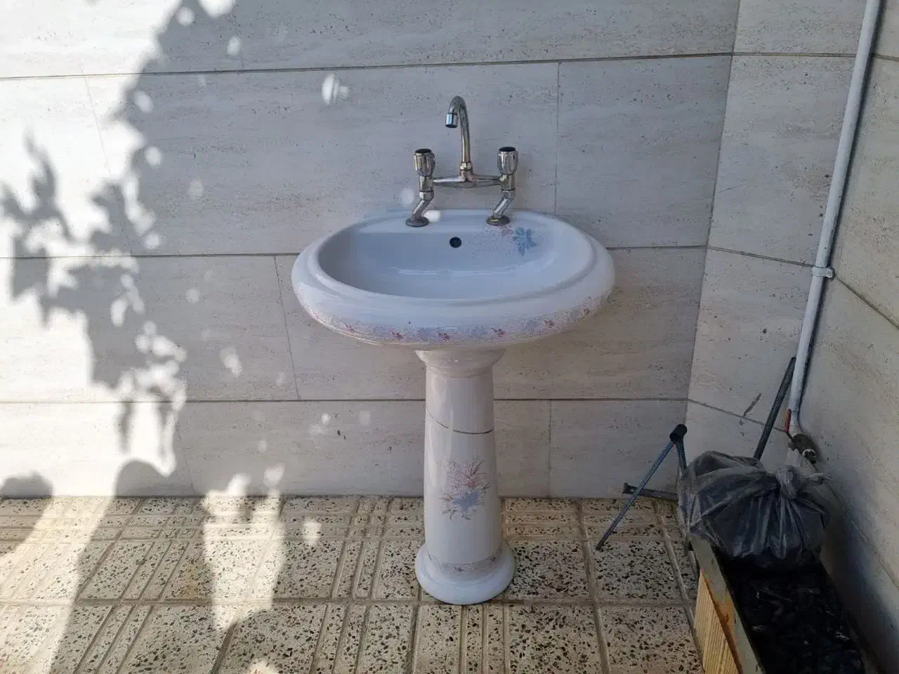 روشویی و شیرآلات|لوازم سرویس بهداشتی|بروجرد, |دیوار