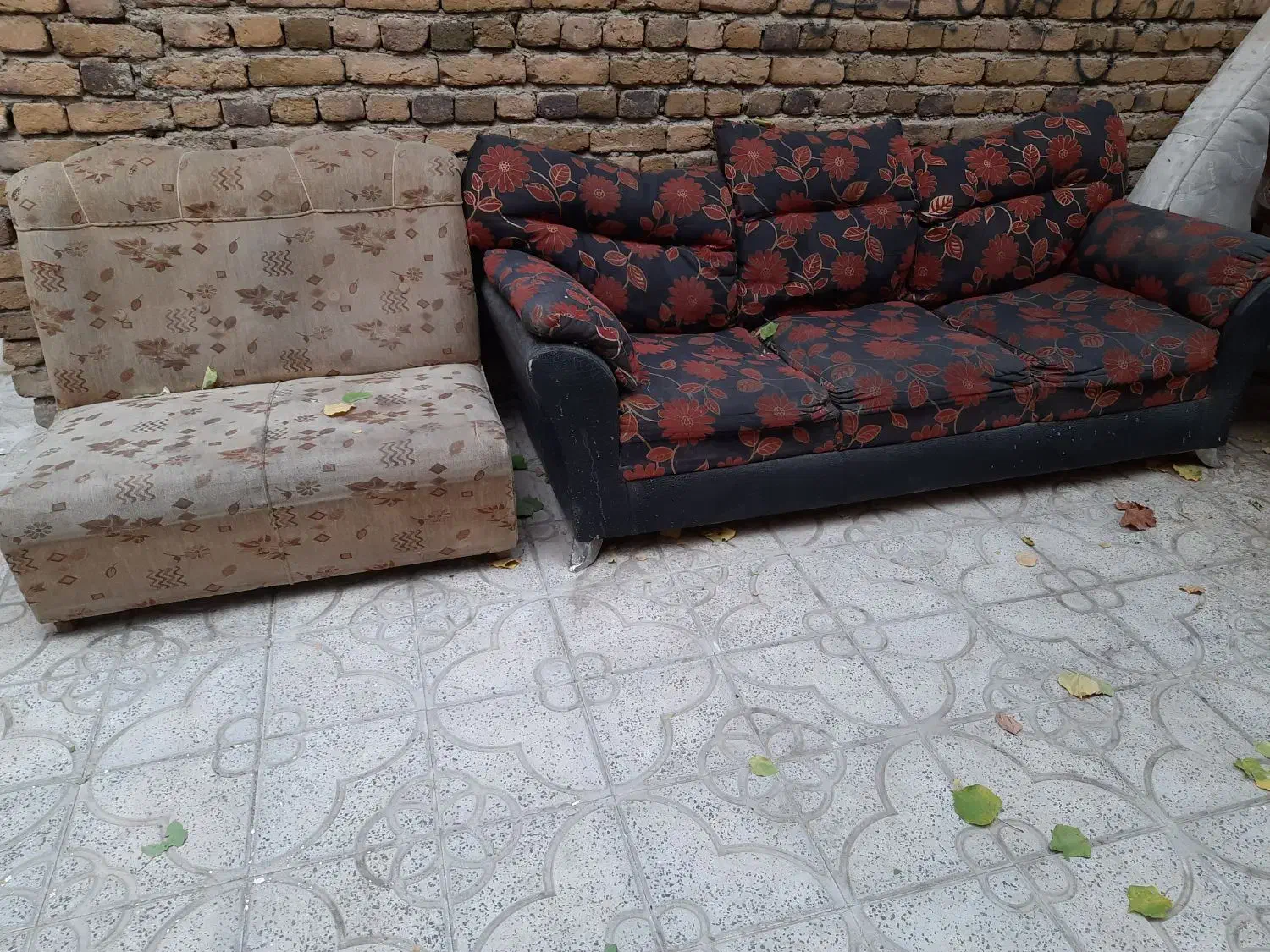 همشون ۲۰۰ هزار تومان|مبلمان خانگی و میز عسلی|ارومیه, |دیوار