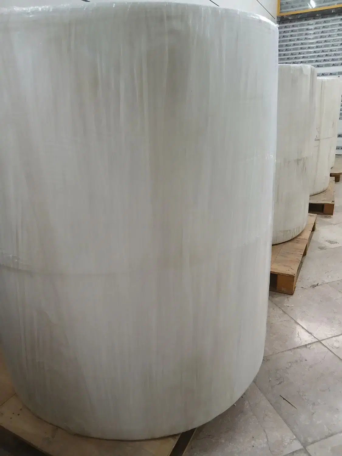 تیشو|مواد شوینده و دستمال کاغذی|تهران, پرستار|دیوار