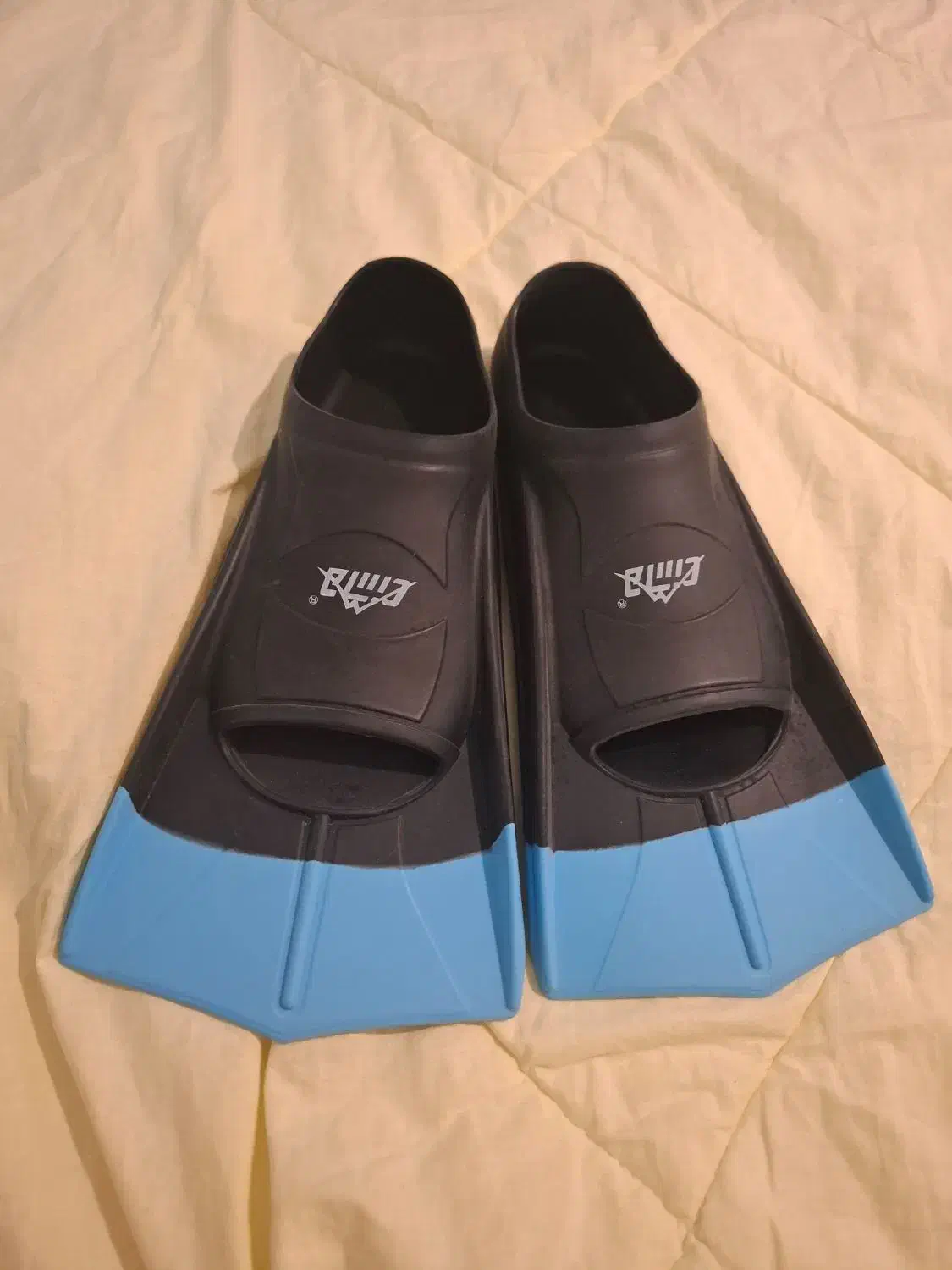 فین مخصوص شنا سایز اسما ۳۷-۳۹|غواصی و ورزش‌های آبی|تهران, بهار|دیوار