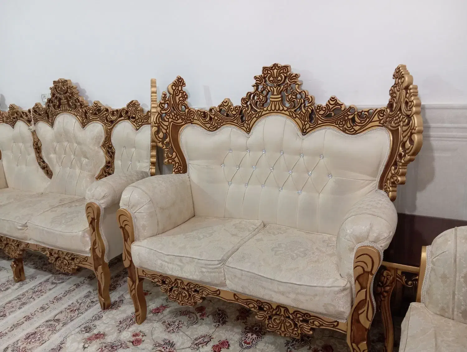 مبلمان سلطنتی چوب و پارچه|مبلمان خانگی و میز عسلی|شهریار, شهرک امیریه|دیوار