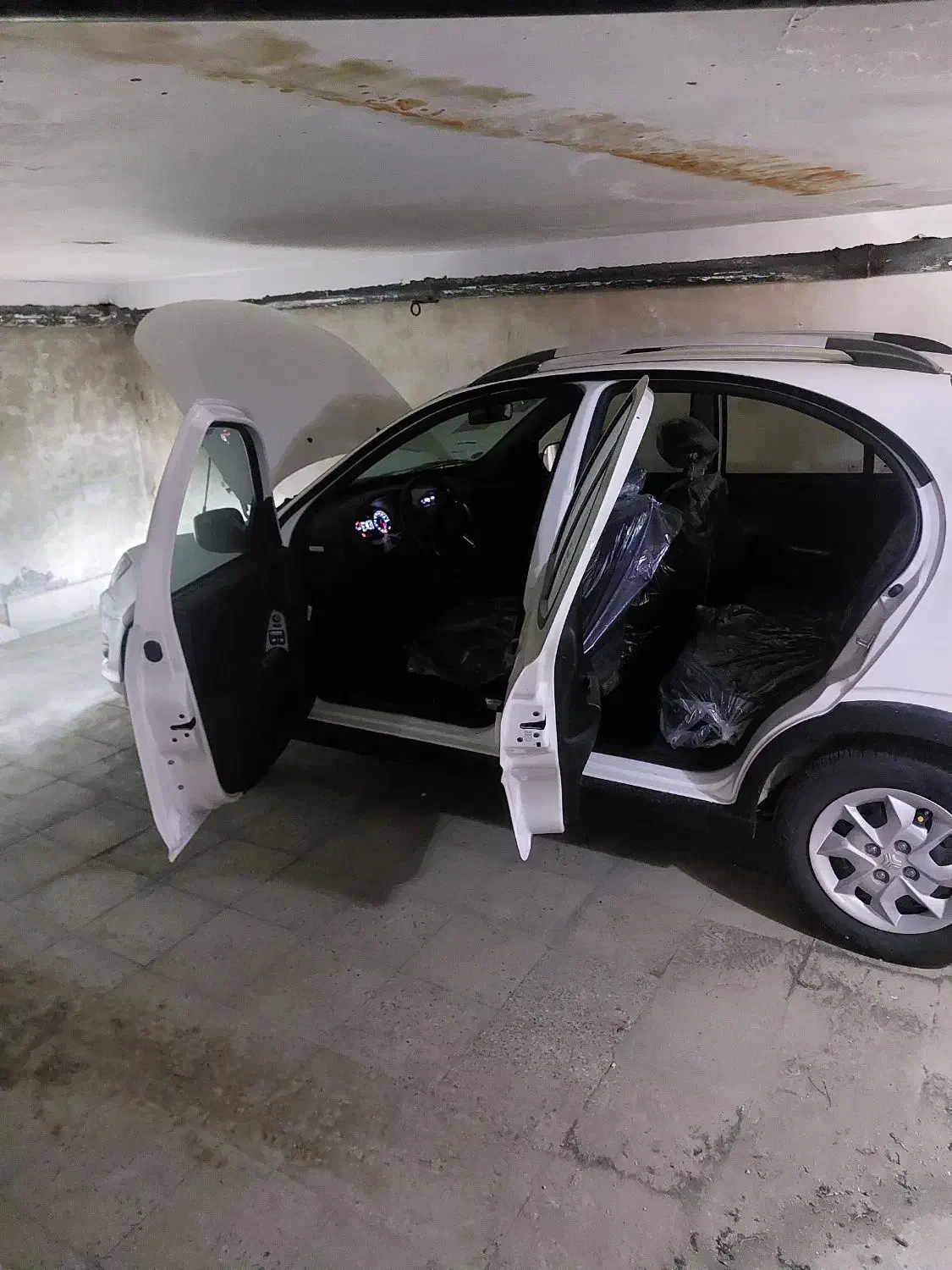 کوییک صفر|خودرو سواری و وانت|ملایر, |دیوار