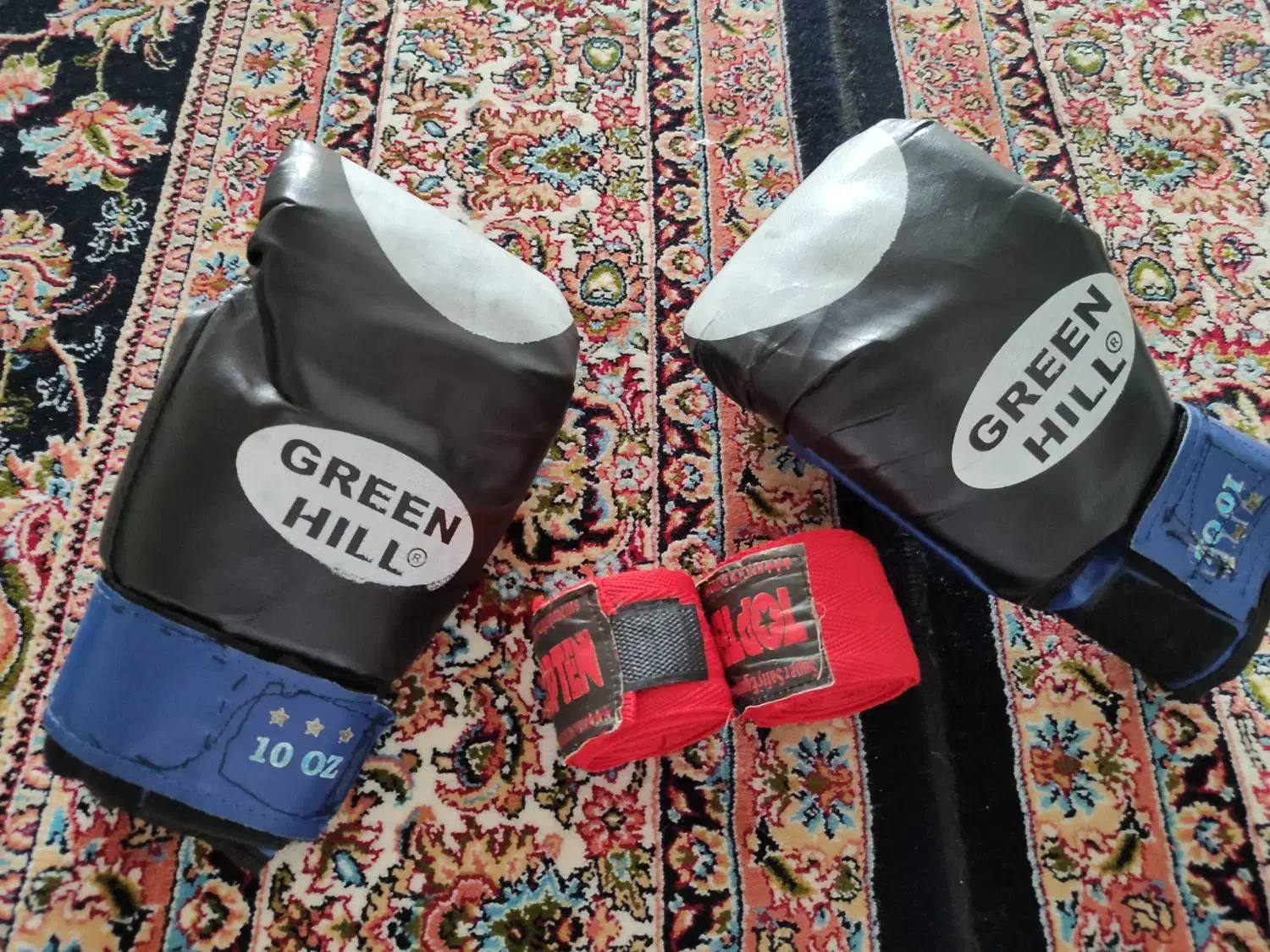 دستکش بوکس با بانداژ|تجهیزات ورزشی|بروجرد, |دیوار