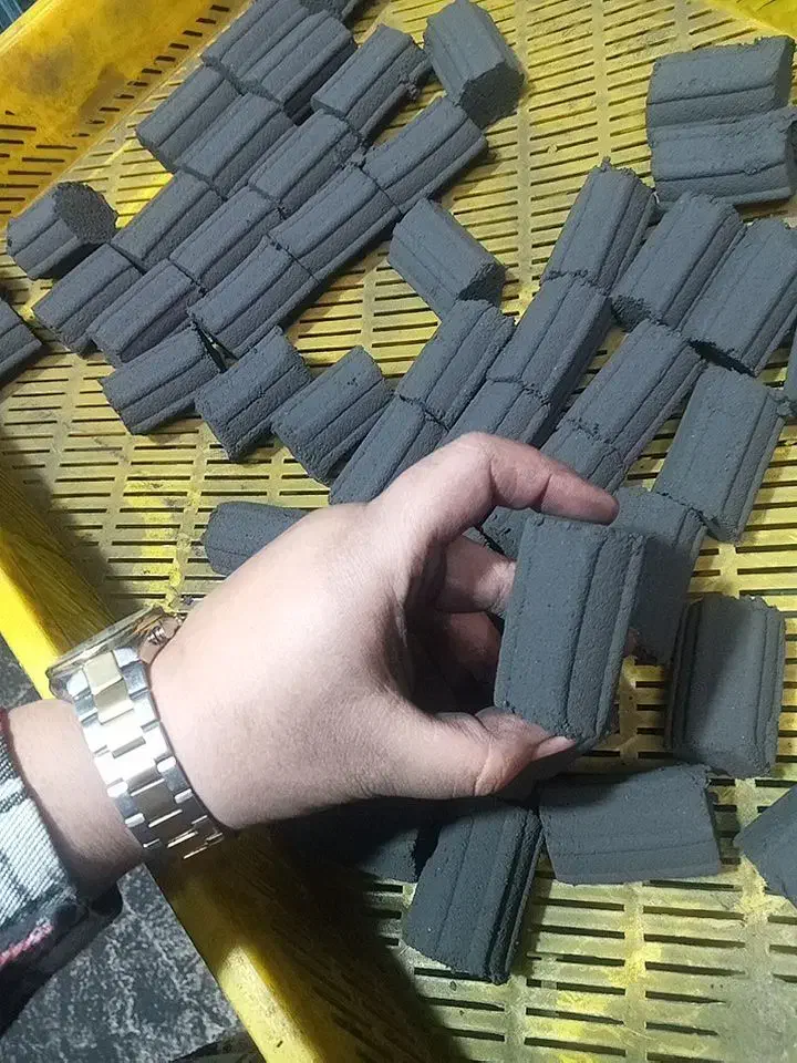 نیرو کارگاه زغال سازی نیازمندیم|استخدام صنعتی، فنی، مهندسی|هشتگرد, شهرک راه آهن|دیوار