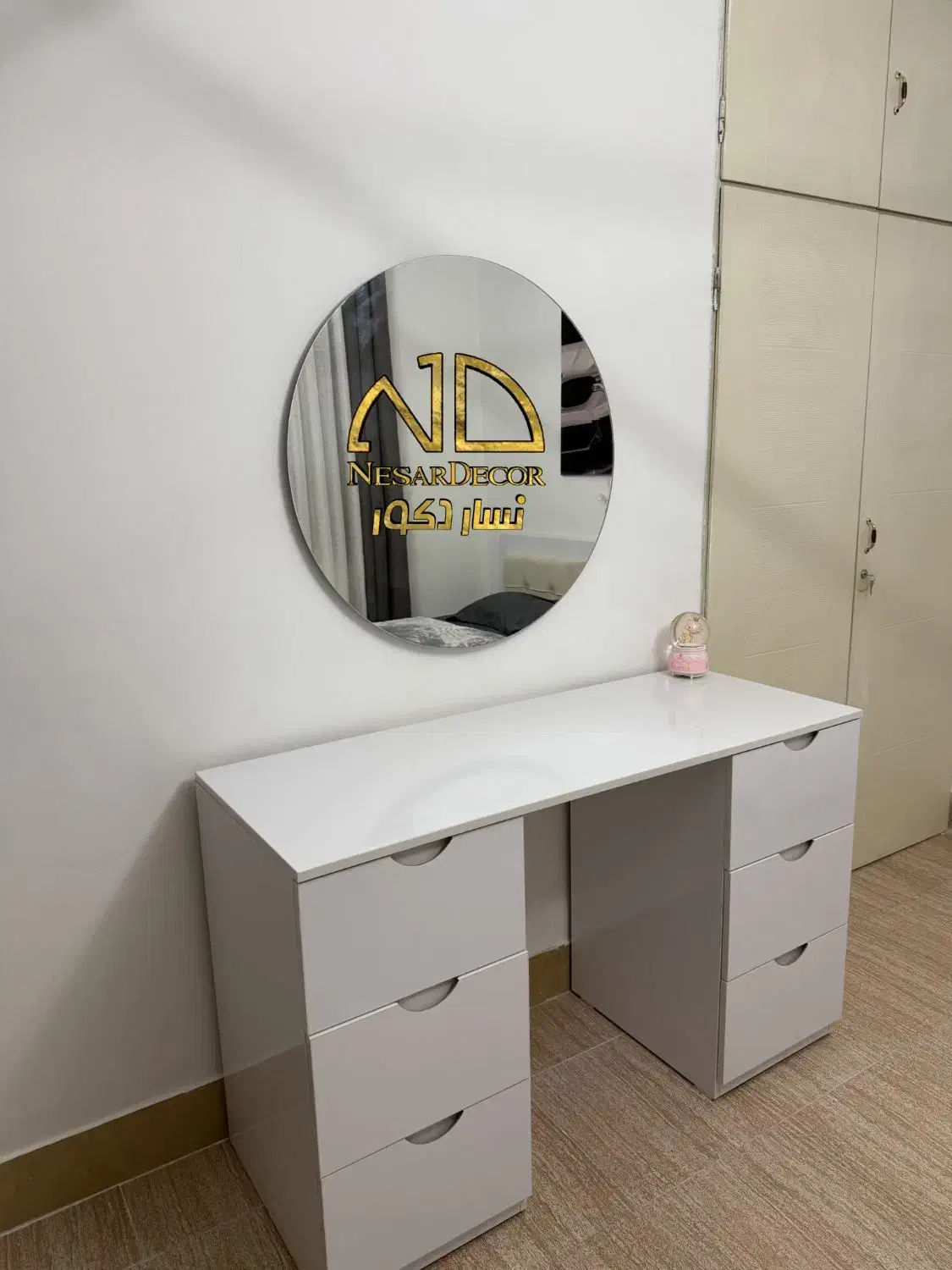 تخت و پاتختی و میز آرایش|تخت و سرویس خواب|بیجار, |دیوار