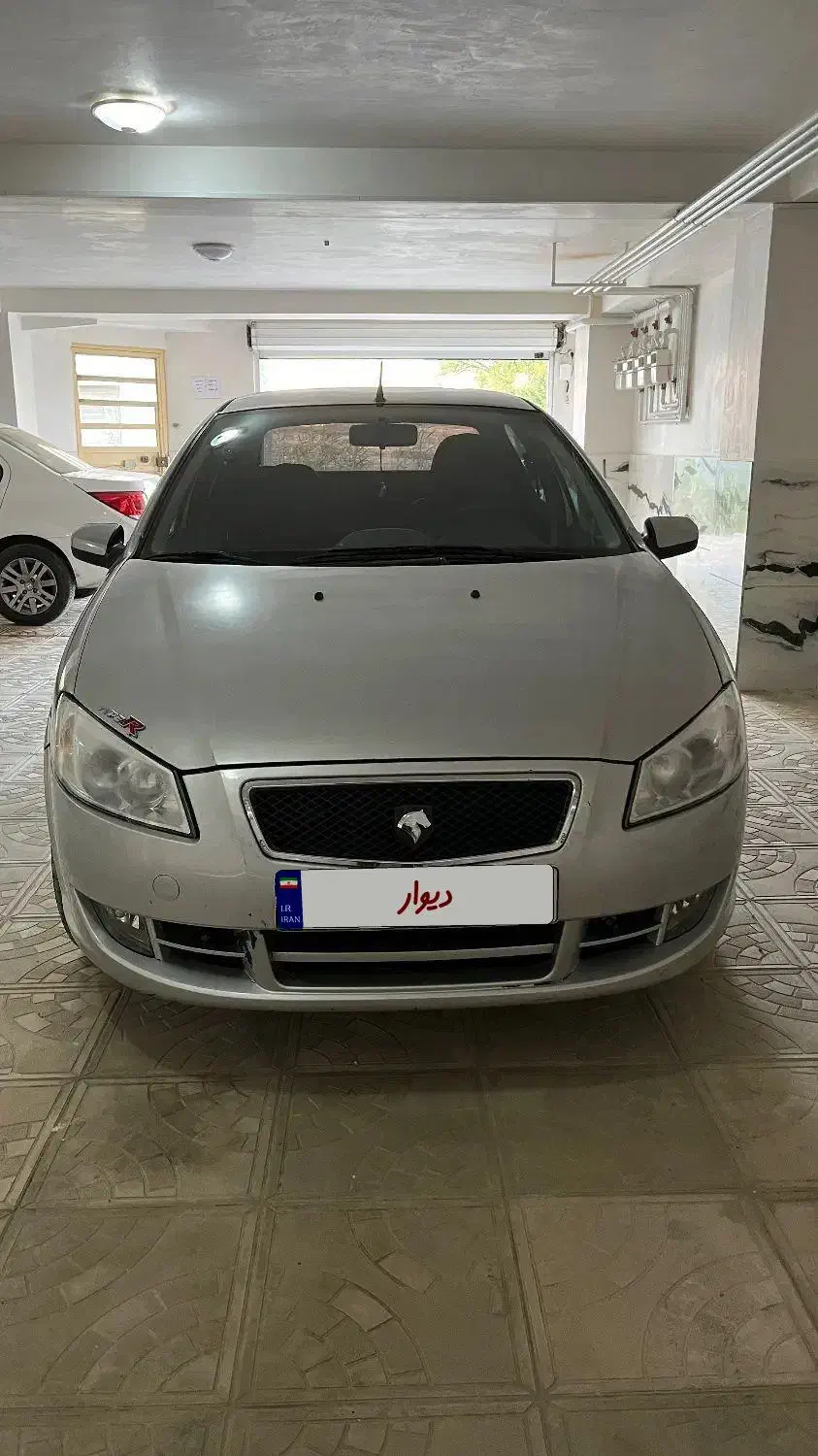 رانا مدل ۹۲ نقره‌ای بی عیب|خودرو سواری و وانت|سنندج, |دیوار