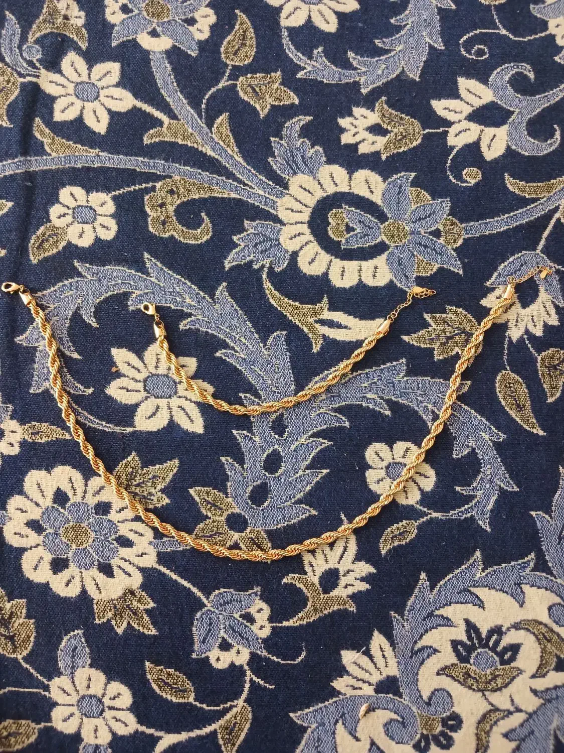 گردن بند و دست بند استیل رنگ ثابت مشابه طلا|بدلیجات|قزوین, |دیوار