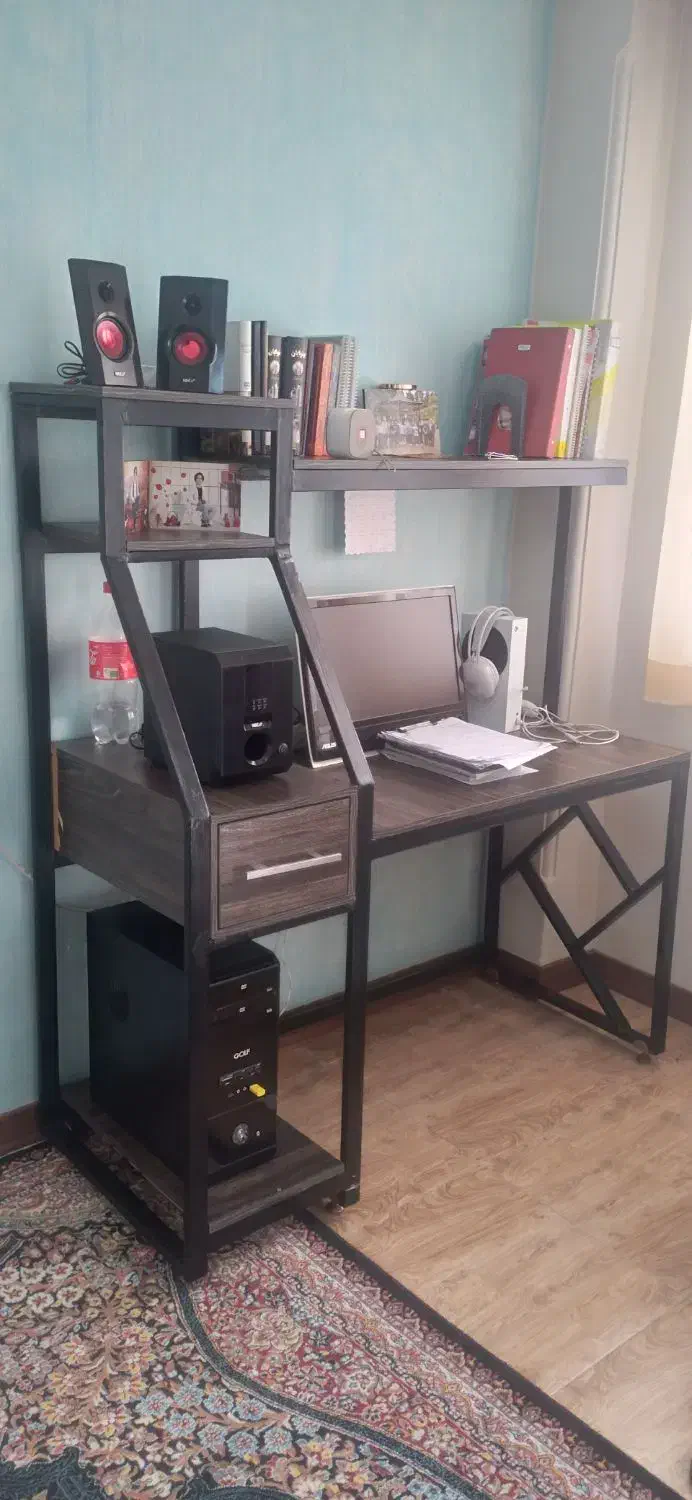 میز تحریر|میز تحریر و کامپیوتر|رشت, ترمینال|دیوار