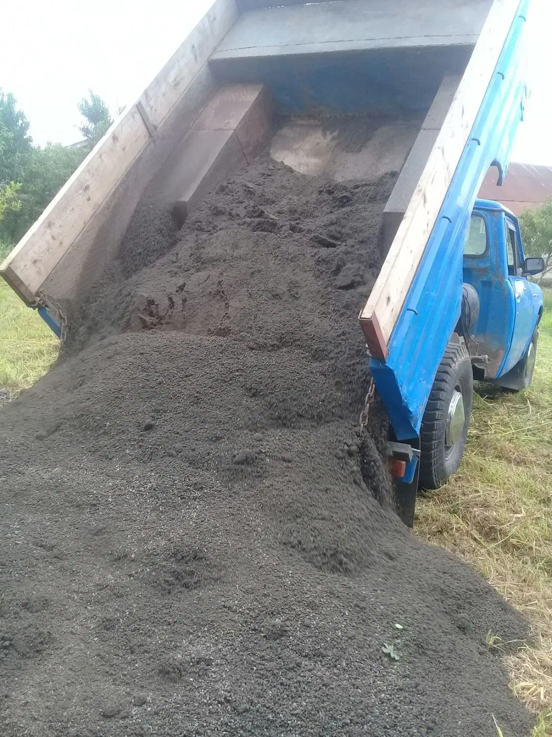 حمل و فروش خاک برگ و کود حیوانی و شن و غیره ..|خدمات باغبانی و درختکاری|لنگرود, |دیوار