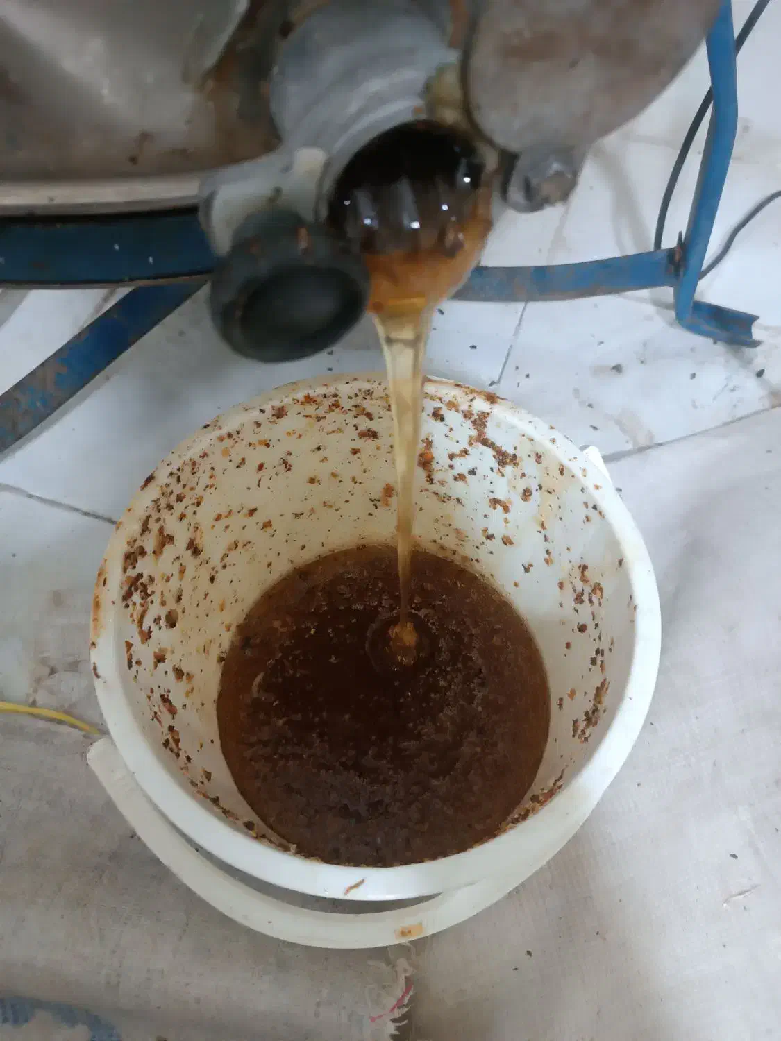 عسل عمده مستقیم از استراکتور|خوردنی و آشامیدنی|تهران, ترمینال غرب|دیوار